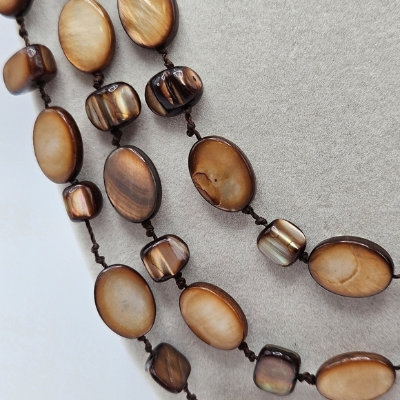 VINTAGE Mother of Pearl MOP Abalone Shell Multi-Strand Beaded Necklace - Picture 4 of 5